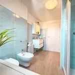 Lincoln Terzo Piano Al Mare Rif A534 Appartement