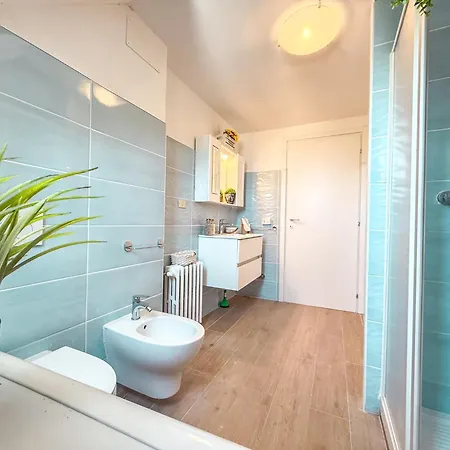 Lincoln Terzo Piano Al Mare Rif A534 Appartement