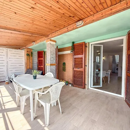 Lincoln Terzo Piano Al Mare Rif A534